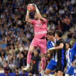 Barcelona Amankan Kiper Muda Spanyol: Joan Garcia Bergabung!