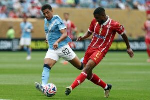 Cedera Rico Lewis: Absen Berapa Lama Usai Laga Man City?