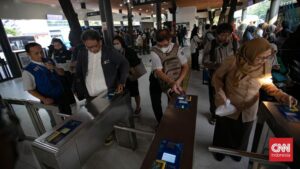 DKI Jakarta Koordinasikan ASN Naik Transportasi Umum dengan Menpan
