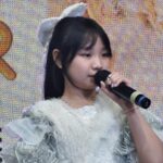 Etenia Croft: Mini Konser Memukau, Penampilan Bersinar Menawan