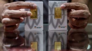 Harga Emas Antam Turun Drastis! Kini Rp1,8 Juta/Gram