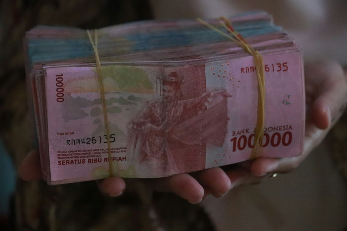 Kurs Rupiah Hari Ini: 5 Bank Besar, Anjlok Lagi?