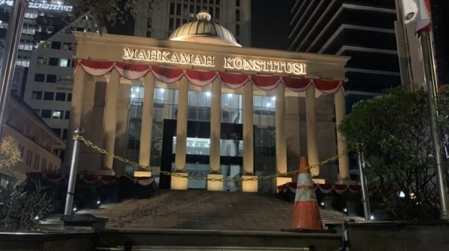 MK Putuskan Pemilu: DPR Siap Hadapi Konsekuensi?