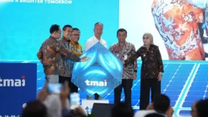 Pabrik Panel Surya Terbesar RI: Investasi Rp1,5T Resmi Beroperasi