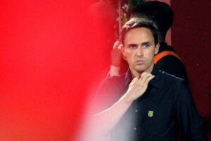 Paul Munster Resmi Latih Bhayangkara FC: Strategi Baru?