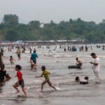 Rahasia Liburan Pantai Anyer: Anti Macet Libur Sekolah