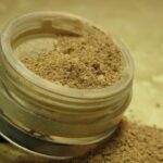 Rahasia Makeup Tahan Lama: 5 Bedak Tabur Terbaik