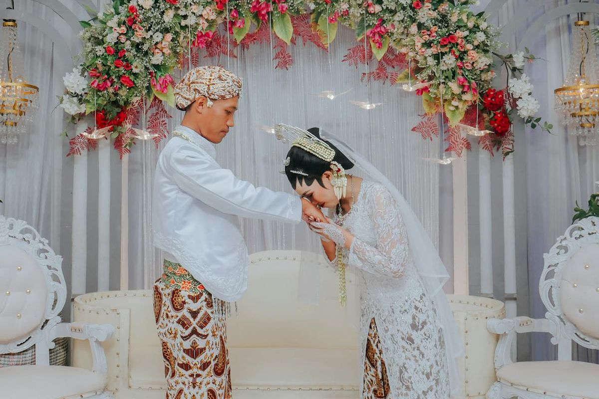 Rahasia Menabung Bareng Pacar: Nikah Impian Tanpa Resiko