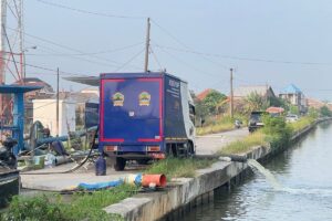 Rob Parah Ancam Pesisir Jateng: Pelabuhan & Petani Garam Terdampak