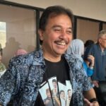 Roy Suryo Pasar Pramuka: Temuan Mengejutkan Soal Ijazah Palsu