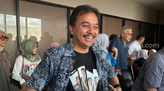Roy Suryo Pasar Pramuka: Temuan Mengejutkan Soal Ijazah Palsu