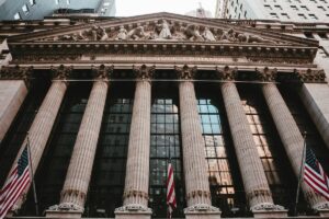 Serangan Israel ke Iran Guncang Pasar Wall Street
