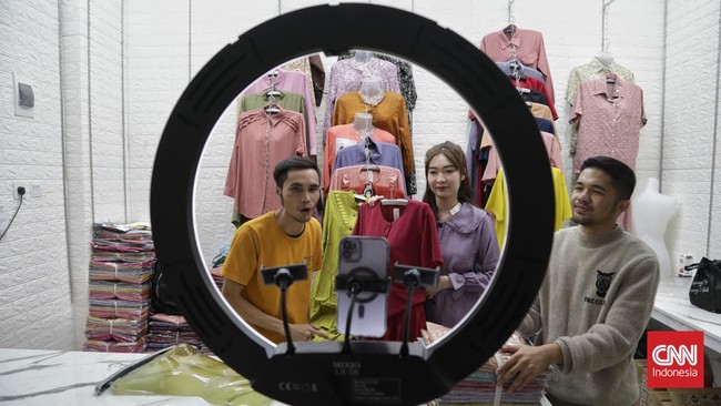 Shopee, Tokopedia, & Pedagang Online: Kapan Batas Waktu Pajak Mereka?