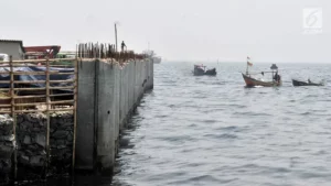 Tanggul Laut Serang-Gresik: KPBU Terganjal Dana dan AMDAL?