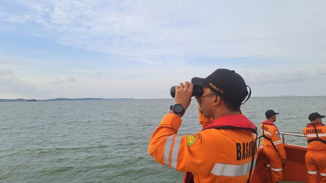 Tragedi Selat Nenek: Kapal Tim Sepak Bola Tenggelam, Korban Jiwa Dilaporkan