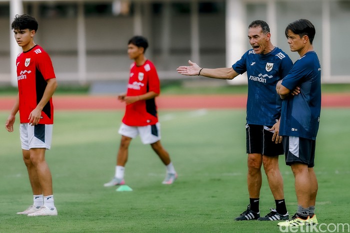 Vanenburg Didukung 3 Pelatih Lokal: Strategi Timnas U-23?