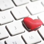 Waspada! Love Scamming Media Sosial: Modus & Pencegahannya